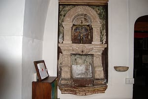 Chiesa a Vico del Gargano dove è custodita una scheggia della croce di Cristo